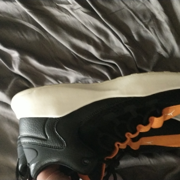 Jordan Samples - Picture 6 of 9